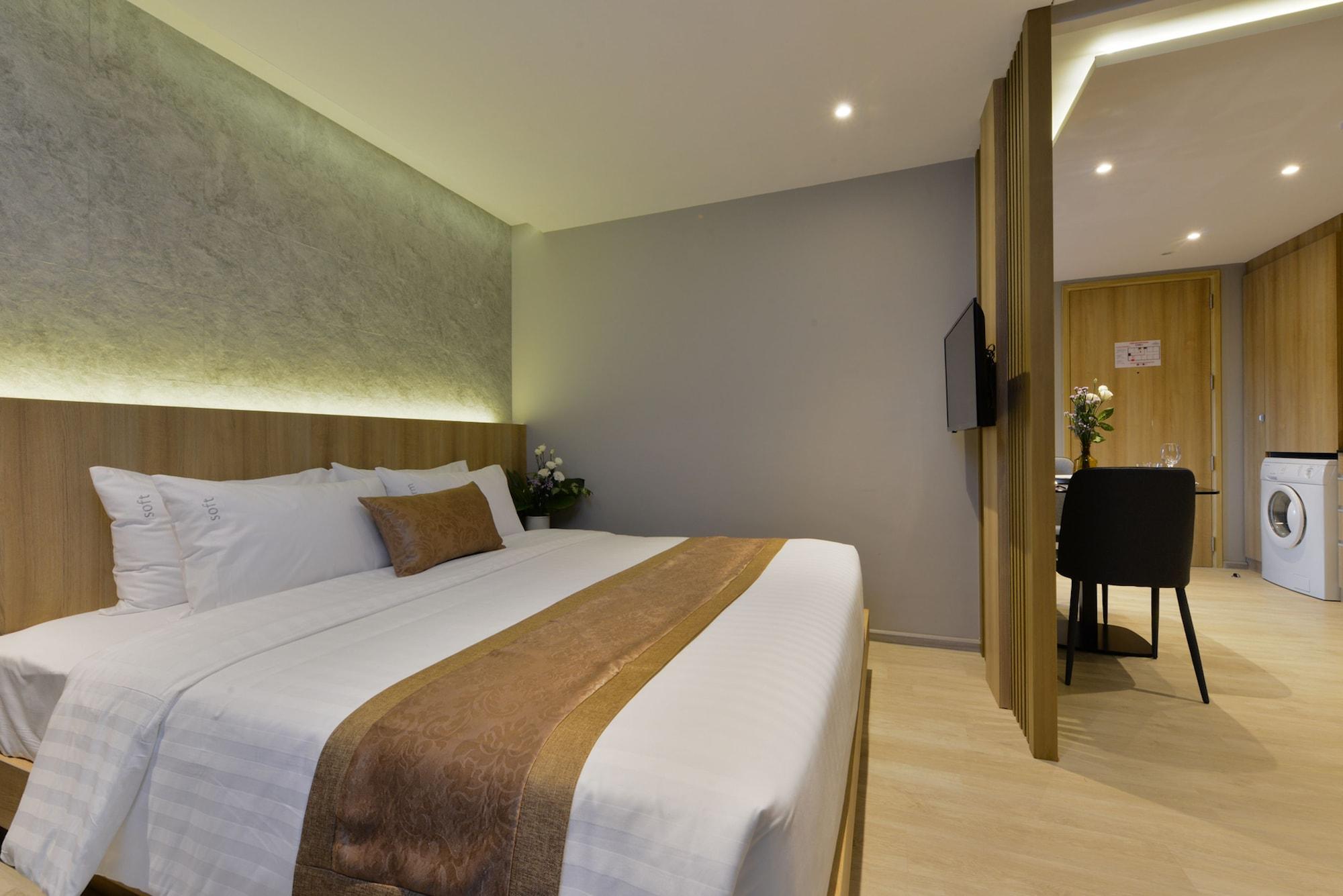 Aspira Tropical Residence Thong Lor Bangkok Exterior photo