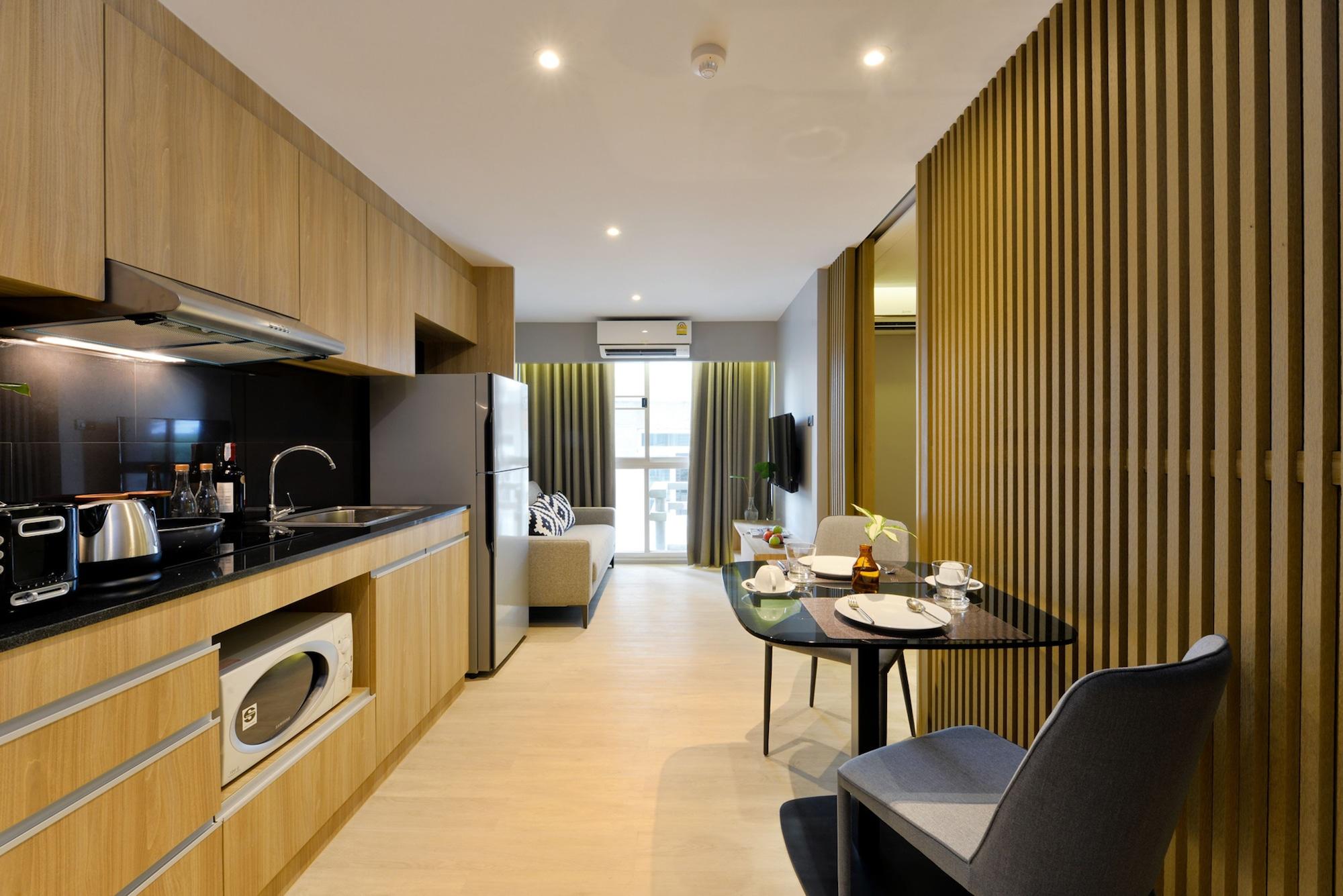 Aspira Tropical Residence Thong Lor Bangkok Exterior photo
