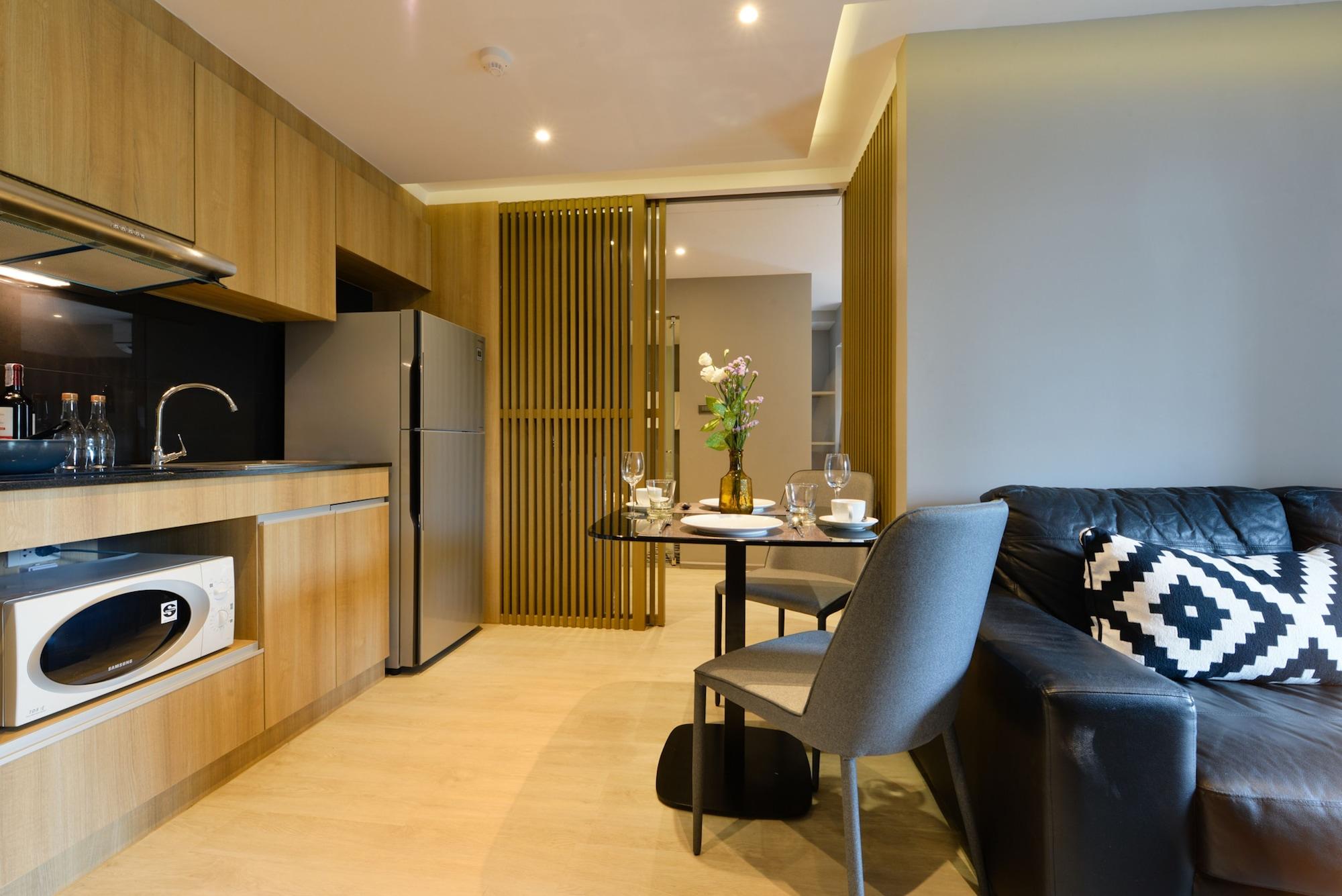 Aspira Tropical Residence Thong Lor Bangkok Exterior photo