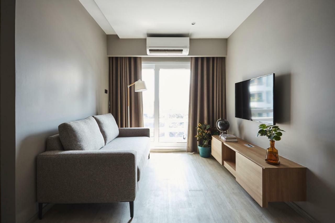 Aspira Tropical Residence Thong Lor Bangkok Exterior photo