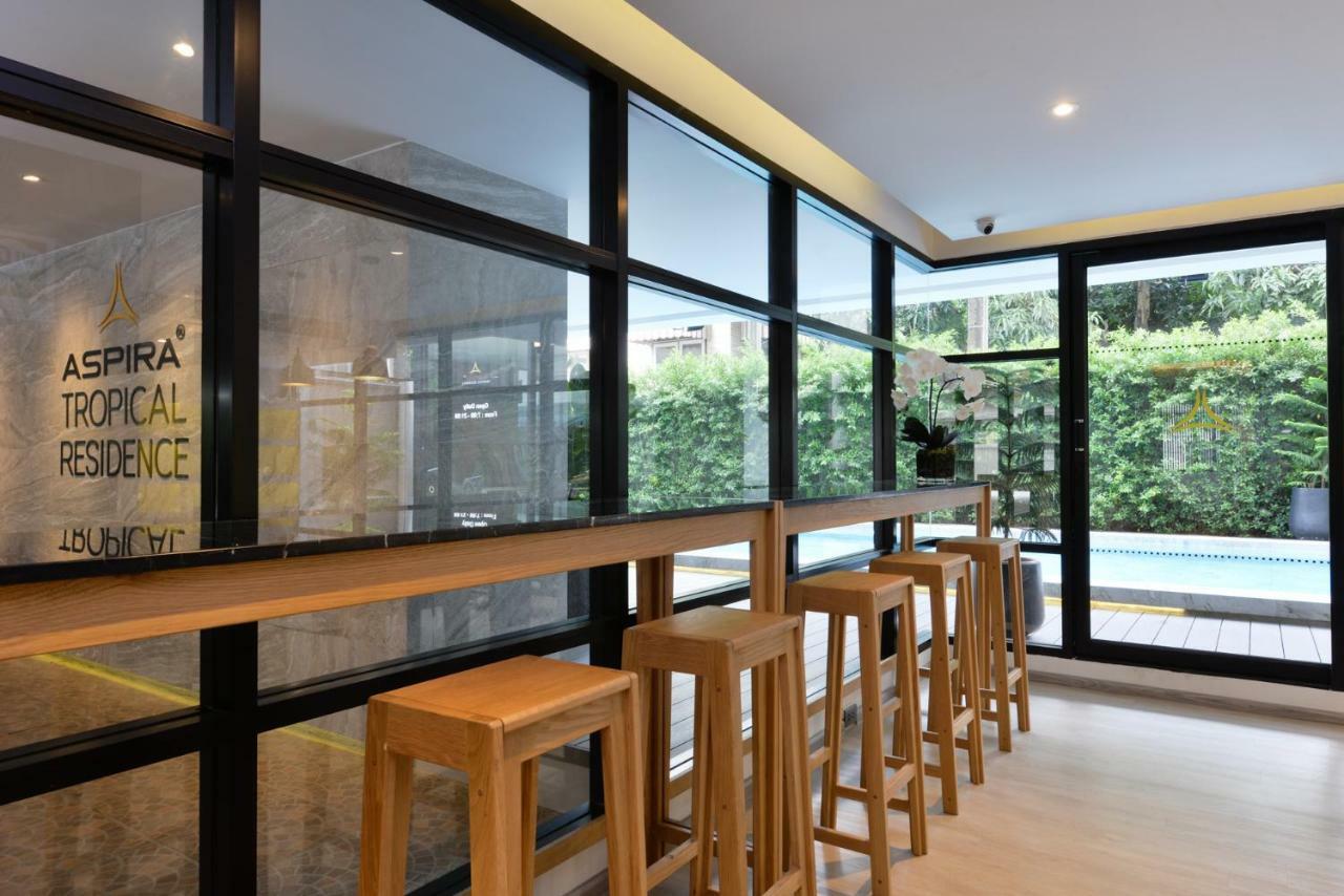 Aspira Tropical Residence Thong Lor Bangkok Exterior photo