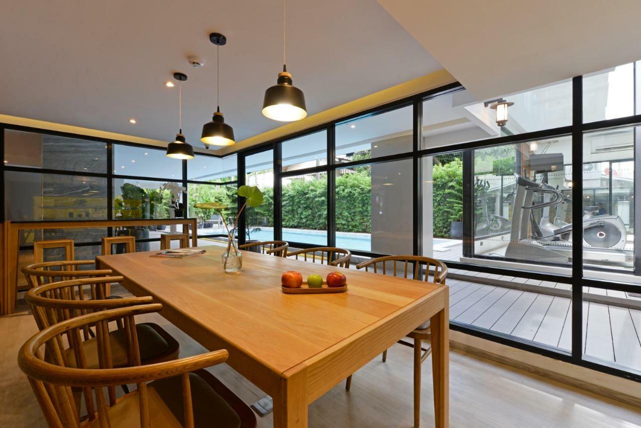 Aspira Tropical Residence Thong Lor Bangkok Exterior photo